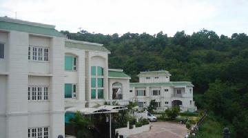 Hamilton Court