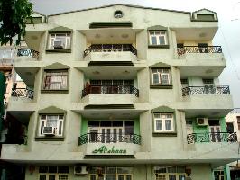 SDC Aalishan Apartment