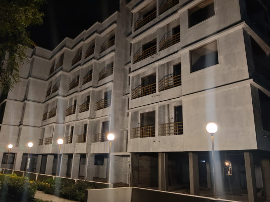 Hazare Heights, Mumbai - 1/2 BHK Apartment