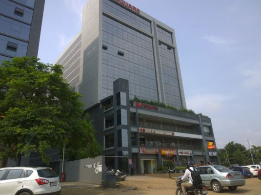 I SQUARE Corporate Park, Ahmedabad - Luxurious Commercial Offices And Showrooms