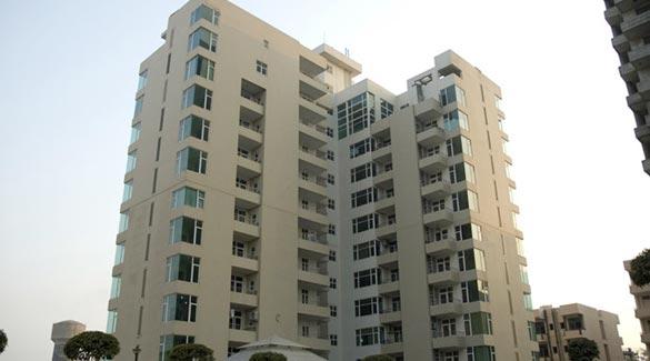 Raheja Atlantis, Gurgaon - Luxurious Apartments