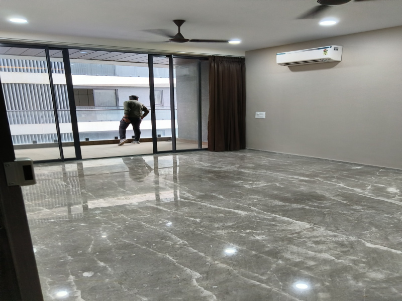 4 BHK Villa 3200 Sq.ft. for Rent in Abhva, Surat