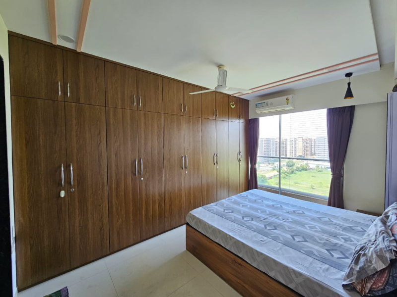 3 BHK 1360 Sq.ft. Apartment for Sale in Kosad, Surat