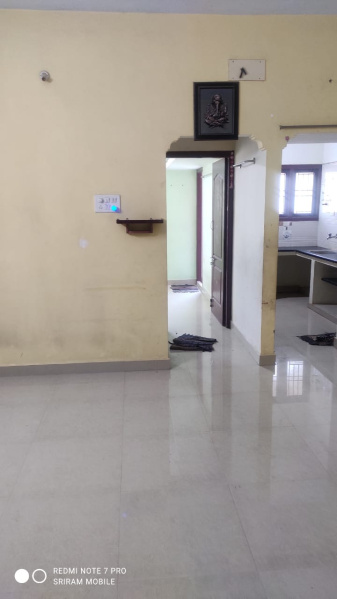 2 BHK Builder Floor 1000 Sq.ft. for Rent in Adambakkam, Chennai