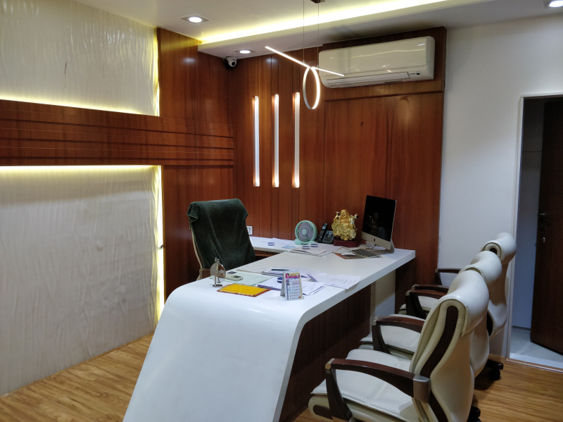  Commercial Shop 3000 Sq.ft. for Rent in Laxmi Nagar, Nagpur