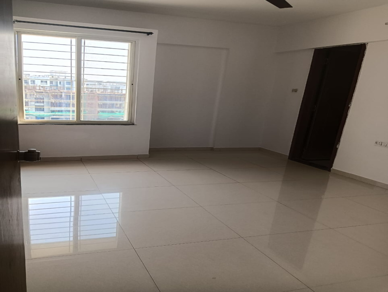  300 Sq.ft. Commercial Shop for Sale in Wagholi, Pune