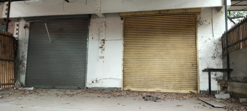  Commercial Shop 1500 Sq.ft. for Rent in Shivaji Nagar, Pune