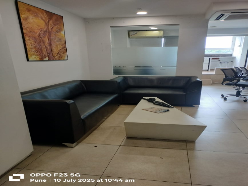  Office Space 1250 Sq.ft. for Rent in Shivaji Nagar, Pune