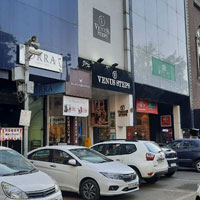  Commercial Shop for Rent in South Extension II, Delhi