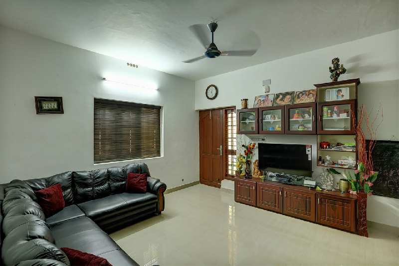 4 BHK House 2101 Sq.ft. for Sale in Paravattani, Thrissur