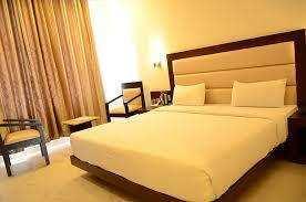  Guest House for Rent in Saharanpur Road, Dehradun