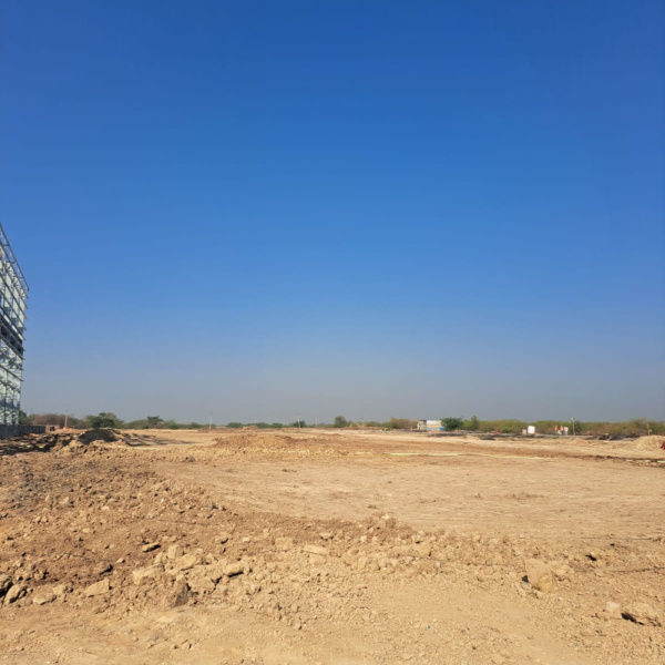  100 Ares Industrial Land for Sale in Hariyala, Kheda