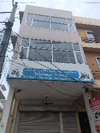  Showroom for Rent in Peer Muchalla, Zirakpur