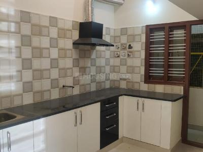 2 BHK Apartment 1800 Sq.ft. for Rent in HRBR Layout, Kalyan Nagar, Bangalore