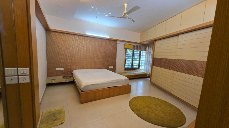3.5 BHK Apartment 2560 Sq.ft. for Sale in HRBR Layout, Kalyan Nagar, Bangalore