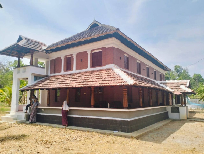 5 BHK House 3800 Sq.ft. for Sale in Kuzhalmannam, Palakkad