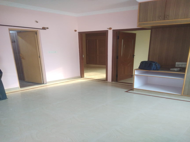 4 BHK House 1600 Sq.ft. for Rent in HRBR Layout, Kalyan Nagar, Bangalore