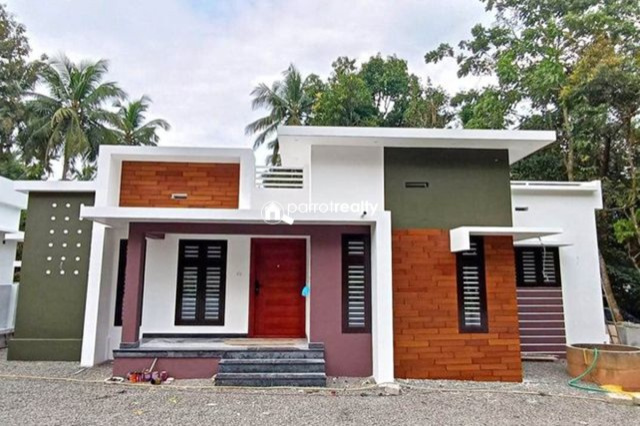 2 BHK 10 Cent House for Sale in Vadakkencherry, Palakkad