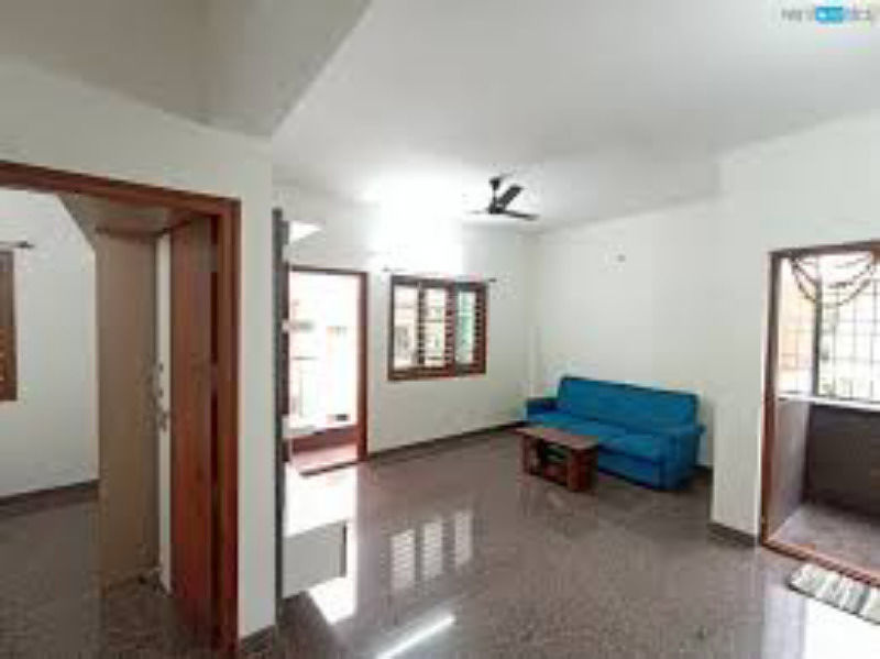 2 BHK 850 Sq.ft. Apartment for Rent in Hennur Road, Bangalore