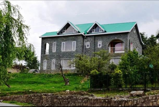  4000 Sq.ft. Hotels for Sale in Theog, Shimla