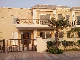 5 BHK House & Villa for Rent in Sector 19 Chandigarh