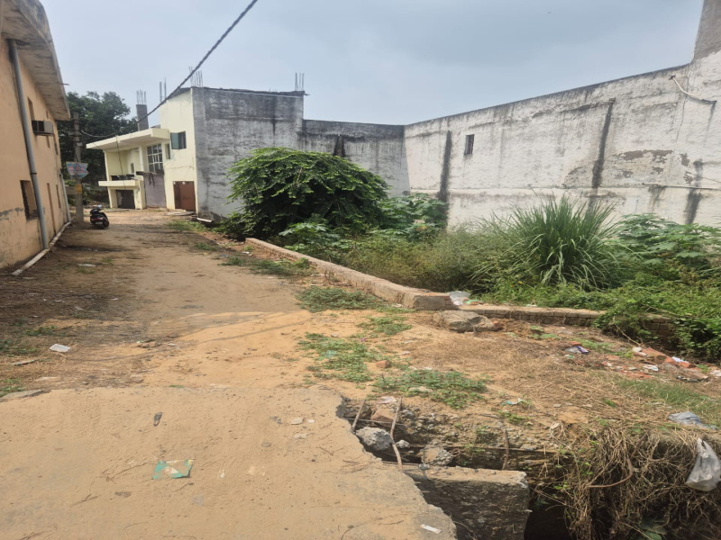 121 Sq. Yards Commercial Land for Sale in Chandpur Road, Bulandshahr