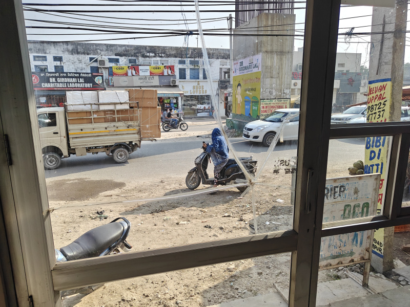  1800 Sq.ft. Showroom for Sale in Adampur, Jalandhar