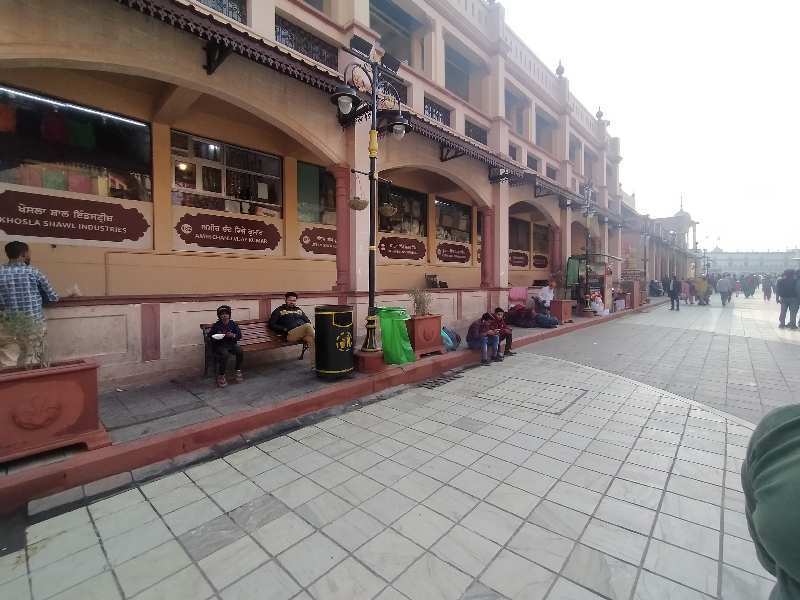 Commercial Shop 300 Sq.ft. for Sale in Golden Temple, Amritsar