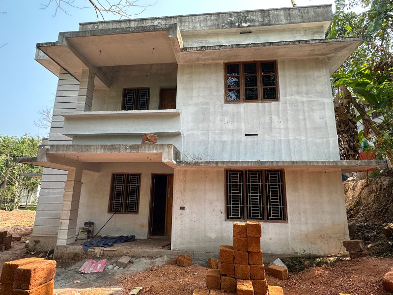4 BHK 1750 Sq.ft. House for Sale in Kanhirode, Kannur