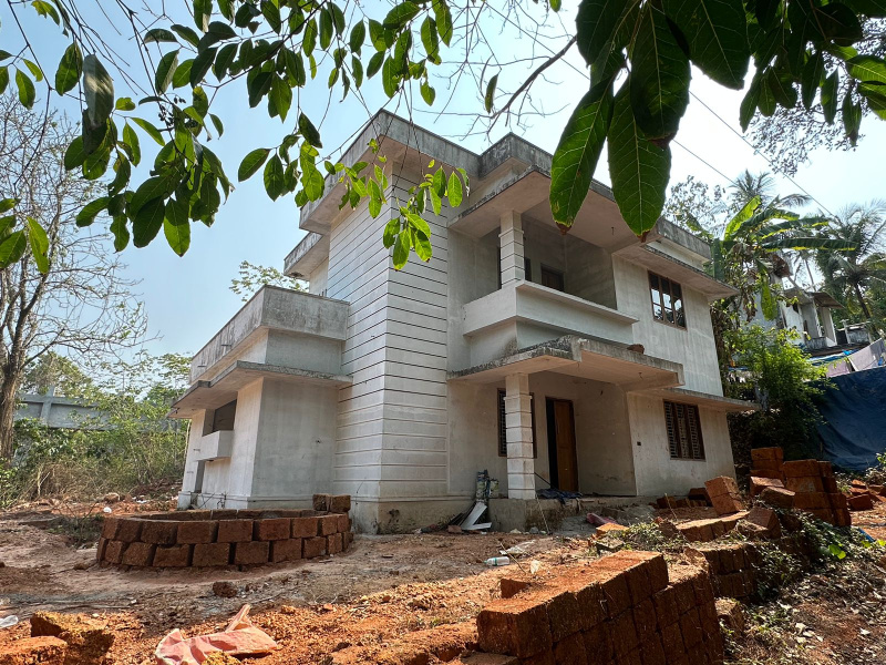 4 BHK 1750 Sq.ft. House for Sale in Kanhirode, Kannur
