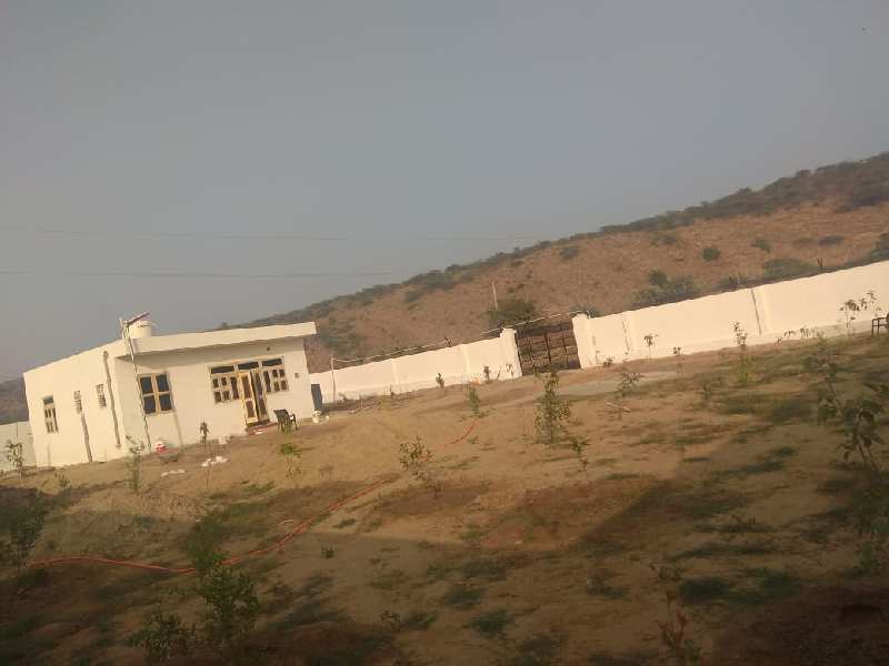 2 BHK Farm House 4000 Sq. Yards for Sale in