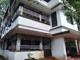2 BHK House for Rent in Poothole, Thrissur