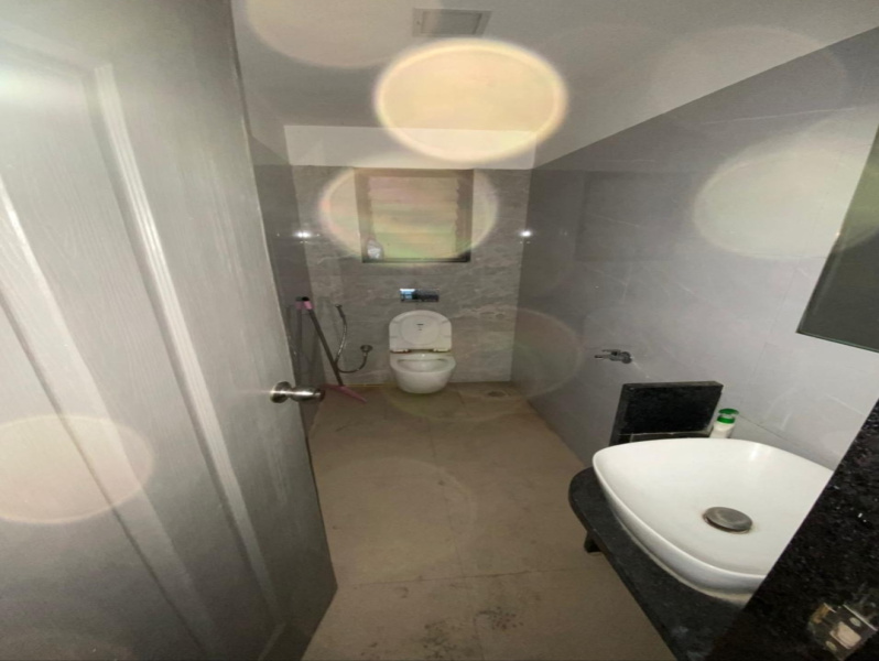  4000 Sq.ft. Office Space for Sale in Dadar, Mumbai