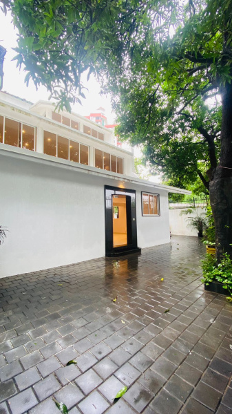 4 BHK 10000 Sq.ft. Villa for Sale in Versova, Andheri West, Mumbai