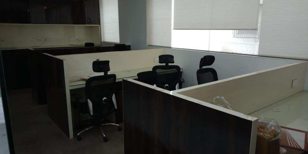  Office Space 1200 Sq.ft. for Rent in Palasia Square, Indore