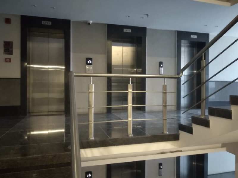  Office Space 1100 Sq.ft. for Rent in South Tukoganj, Indore