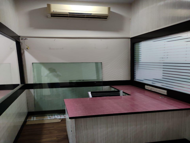  Office Space 1350 Sq.ft. for Rent in A B Road, Indore