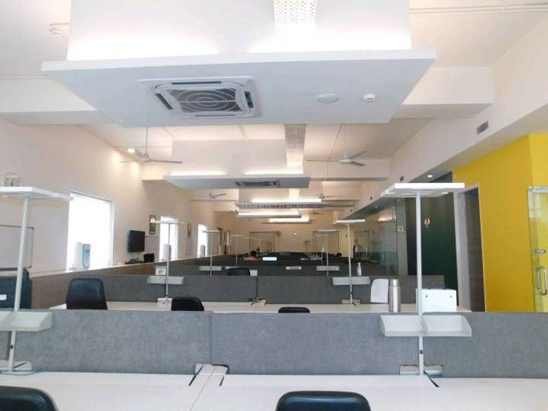  Office Space 900 Sq.ft. for Rent in A B Road, Indore