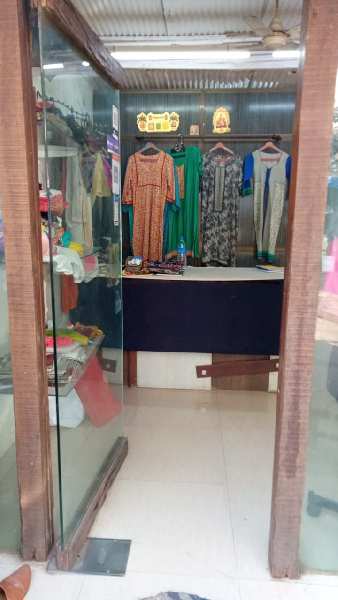  Commercial Shop 390 Sq.ft. for Sale in Khar, Mumbai