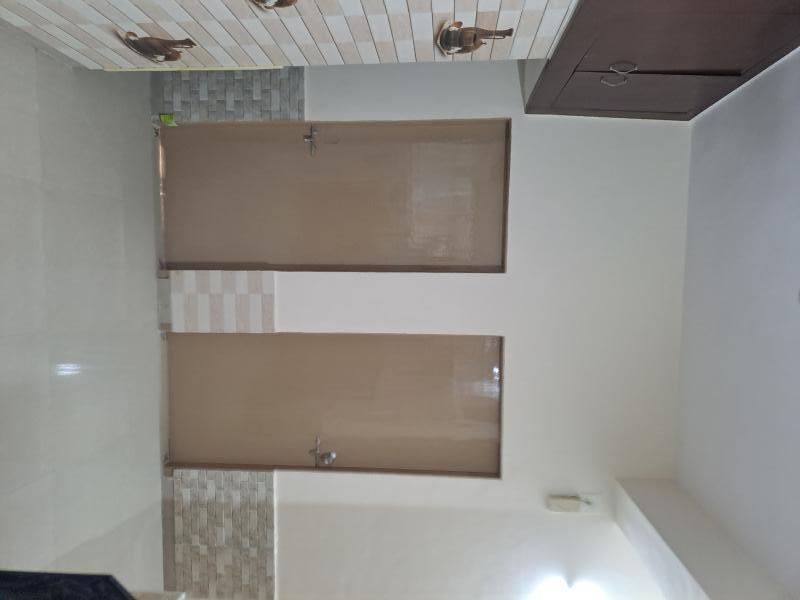 2 BHK Apartment 900 Sq.ft. for Sale in Ajwa Road, Vadodara