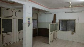  Warehouse for Rent in Majura Gate, Surat