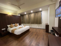  Hotels for Rent in Aurangabad Bangar, Mathura