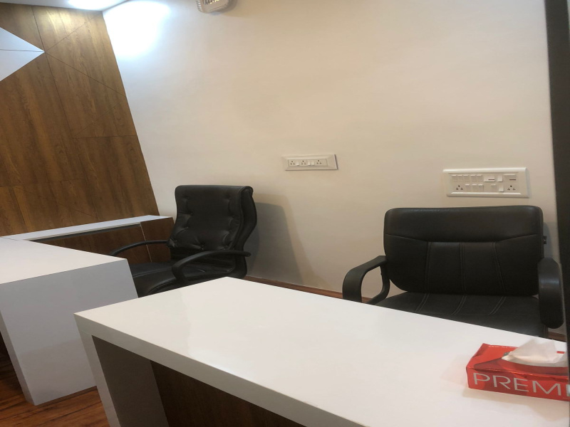 Office Space 600 Sq.ft. for Rent in Pantheerankavu, Kozhikode