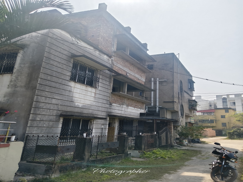 5 BHK 3000 Sq.ft. House for Sale in Thakurpukur, Kolkata