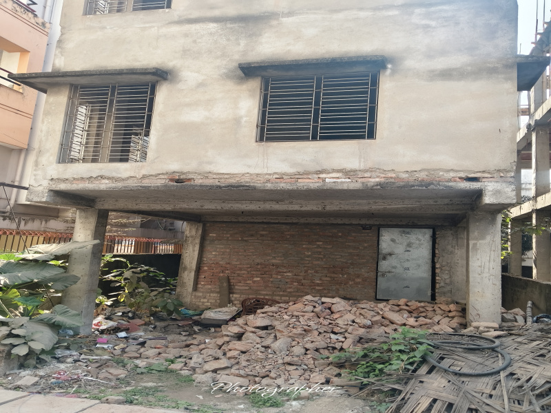 6 BHK 2000 Sq.ft. House for Sale in Garia, Kolkata