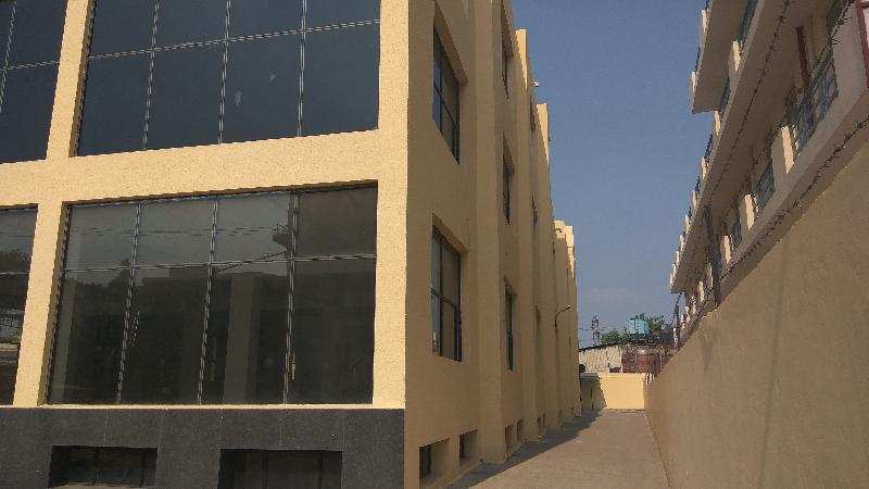 Warehouse 32000 Sq.ft. for Rent in Dlf Industrial Area, Faridabad