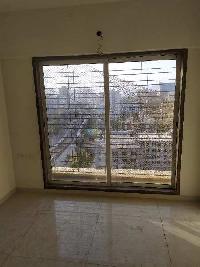2 BHK Flat for Sale in Ghodbunder Road, Thane