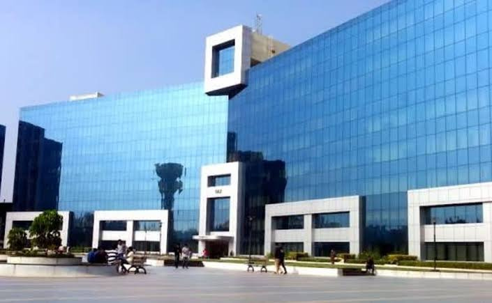  Office Space 20000 Sq.ft. for Sale in Magarpatta, Pune