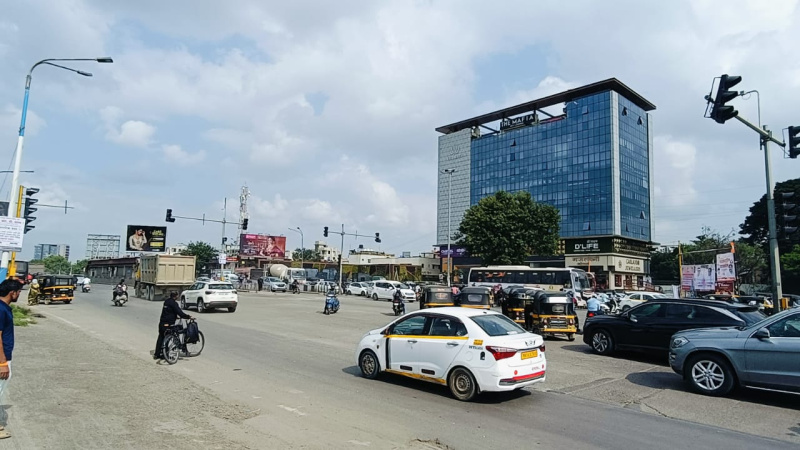  Showroom 6500 Sq.ft. for Rent in Katraj, Pune