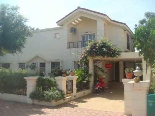 3.5 BHK Villa 2700 Sq.ft. for Rent in Kharadi, Pune